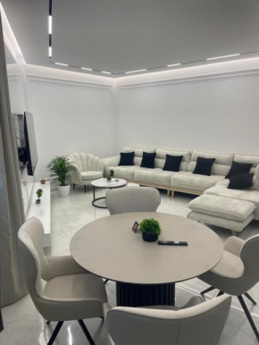 Cahani Suite